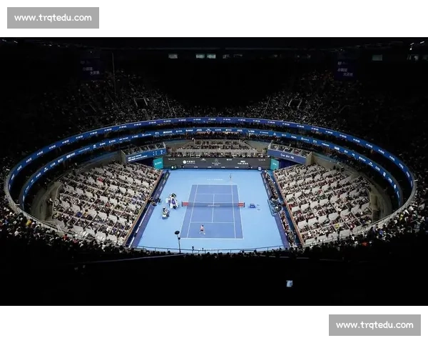 深圳网球赛事盛况再现 竞技与激情并存 打响全新体育盛典