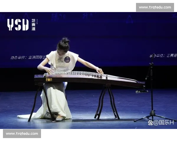 古筝比赛精彩瞬间集锦 展现传统音乐之美与技巧的完美融合 古筝比赛精彩瞬间集锦 展现传统音乐之美与技巧的完美融合