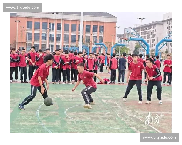 激烈角逐!本校篮球赛圆满落幕 各年级球队展现拼搏精神和团队默契 激烈角逐!本校篮球赛圆满落幕 各年级球队展现拼搏精神和团队默契